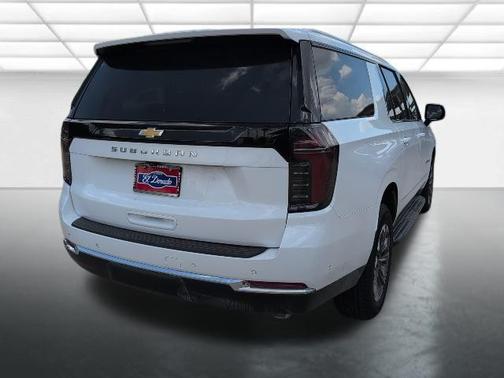 2025 Chevrolet Suburban LS