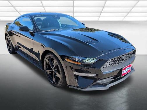 2022 Ford Mustang EcoBoost
