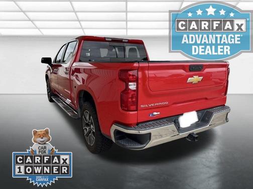Red Hot 2022 Chevrolet Silverado 1500 LT