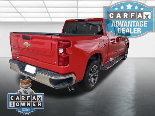 Red Hot 2022 Chevrolet Silverado 1500 LT