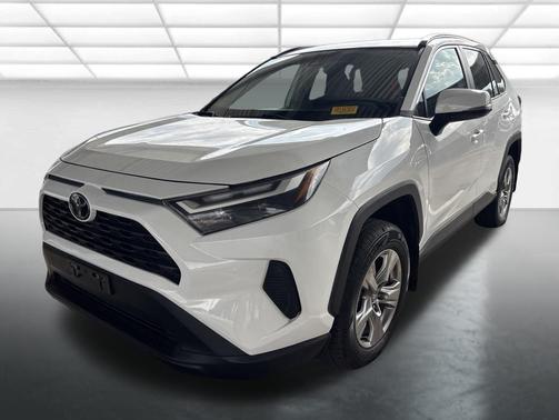 White 2022 Toyota RAV4 XLE