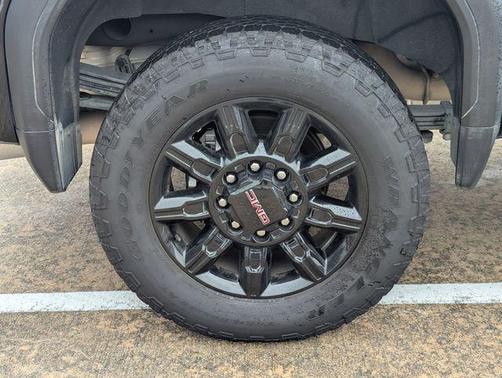 2025 GMC Sierra 2500 AT4