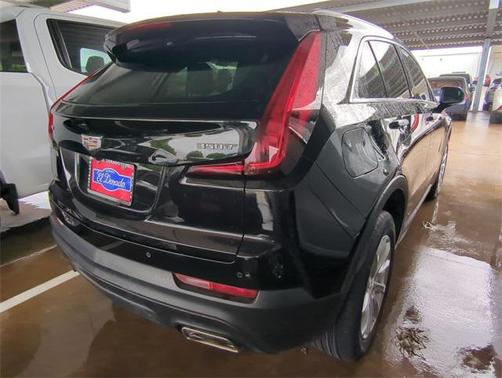 2022 Cadillac XT4 Luxury