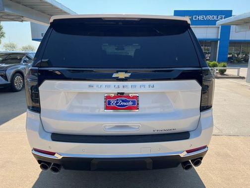 2025 Chevrolet Suburban Premier