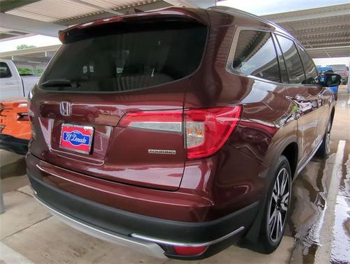 2022 Honda Pilot Touring 8-Passenger