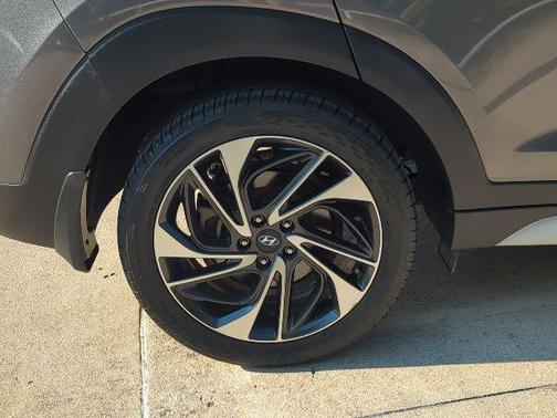 2020 Hyundai TUCSON Sport