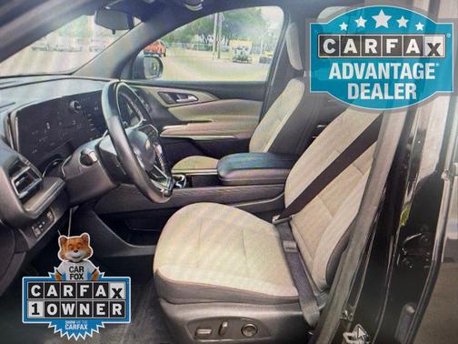 Mosaic Black Metallic 2025 Chevrolet Traverse LT