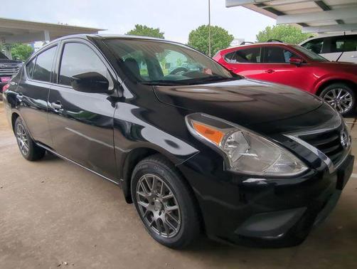 2017 Nissan Versa 1.6 S+