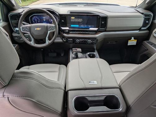 Summit White 2026 Chevrolet Silverado 1500 LT