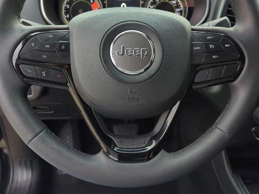 2021 Jeep Cherokee Altitude