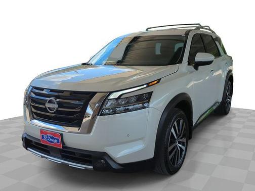 2024 Nissan Pathfinder Platinum FWD