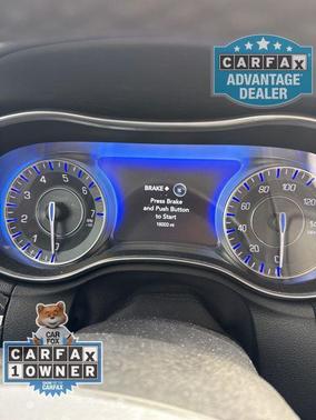 2023 Chrysler 300 Touring