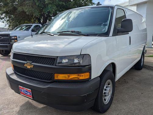 2025 Chevrolet Express 2500 RWD 2500 Regular Wheelbase WT