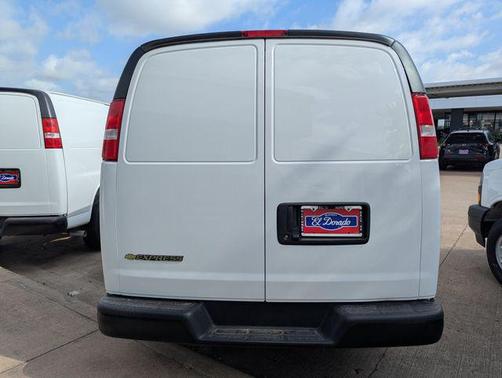 2025 Chevrolet Express 2500 RWD 2500 Regular Wheelbase WT