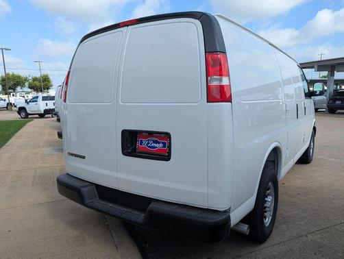 2025 Chevrolet Express 2500 RWD 2500 Regular Wheelbase WT