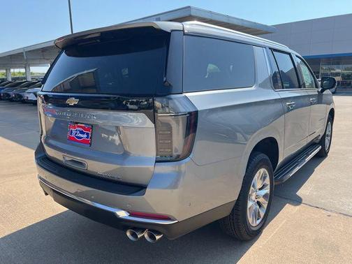 2025 Chevrolet Suburban Premier