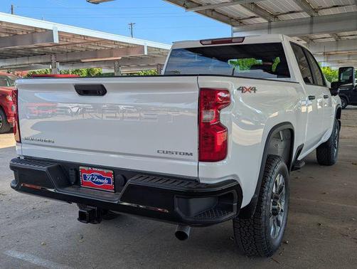 2025 Chevrolet Silverado 2500 Custom