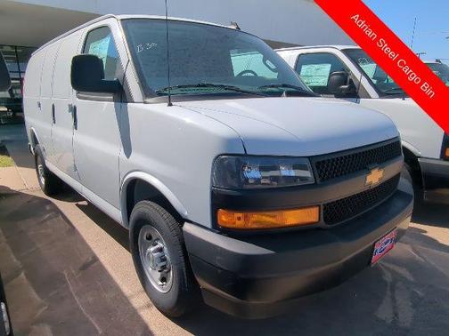 2025 Chevrolet Express 2500 RWD 2500 Regular Wheelbase WT