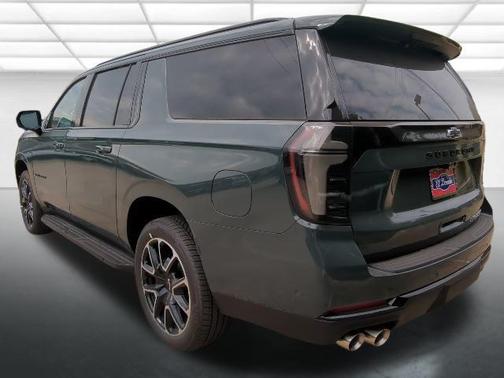 2025 Chevrolet Suburban RST