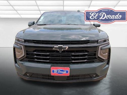 2025 Chevrolet Suburban RST