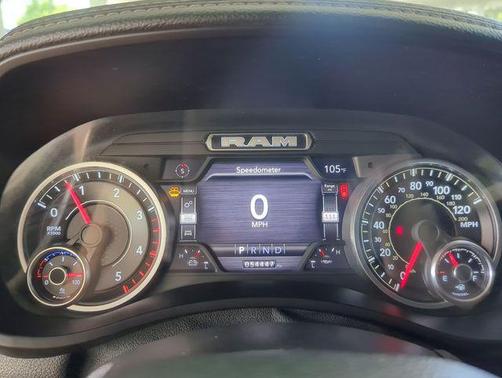 2022 RAM 3500 Laramie Crew Cab 4x4 8' Box
