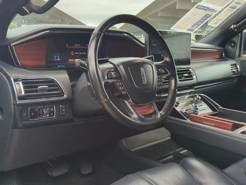 2023 Lincoln Navigator Reserve