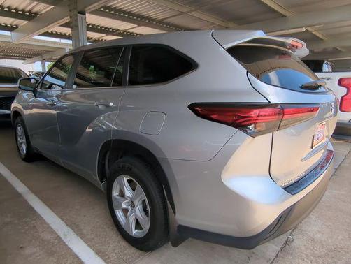 2023 Toyota Highlander Hybrid LE