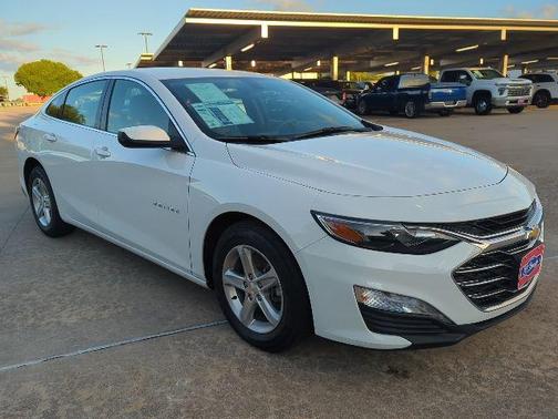 2022 Chevrolet Malibu FWD LT