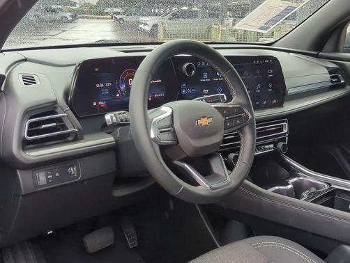 2024 Chevrolet Traverse LS