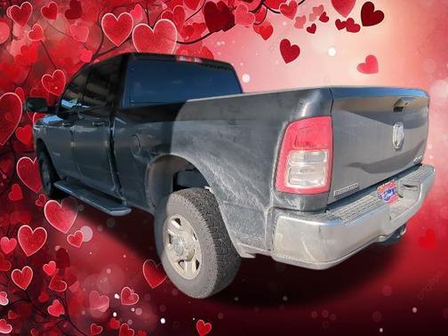 2022 RAM 2500 Big Horn Crew Cab 4x4 6'4' Box