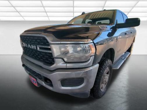 2022 RAM 2500 Big Horn Crew Cab 4x4 6'4' Box