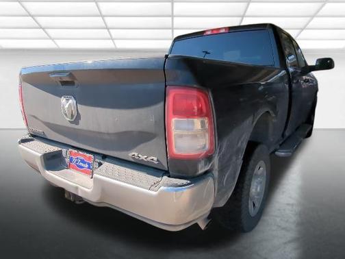 2022 RAM 2500 Big Horn Crew Cab 4x4 6'4' Box