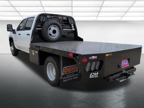Summit White 2026 Chevrolet Silverado 3500 WT
