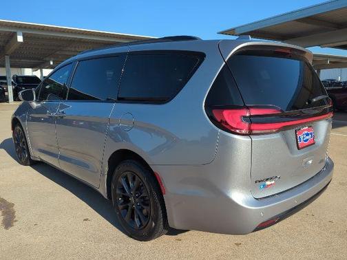 2021 Chrysler Pacifica Touring