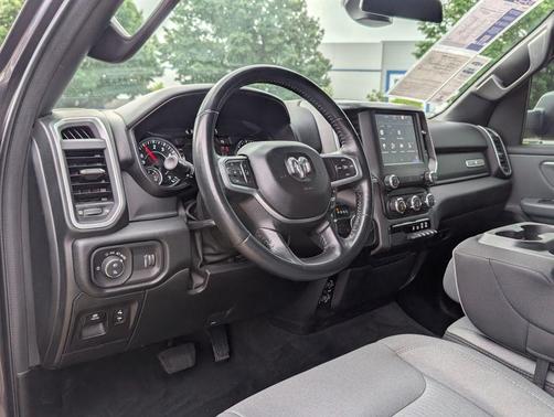 Granite Crystal Metallic Clearcoat 2022 RAM 1500 Big Horn/Lone Star
