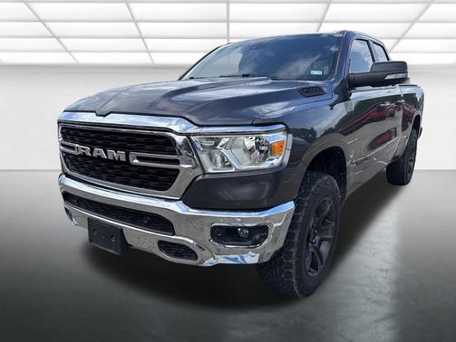 Granite Crystal Metallic Clearcoat 2022 RAM 1500 Big Horn/Lone Star