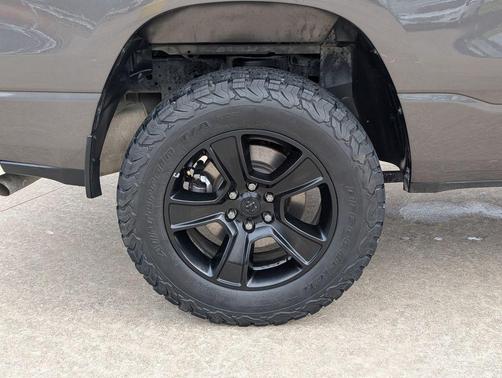 Granite Crystal Metallic Clearcoat 2022 RAM 1500 Big Horn/Lone Star