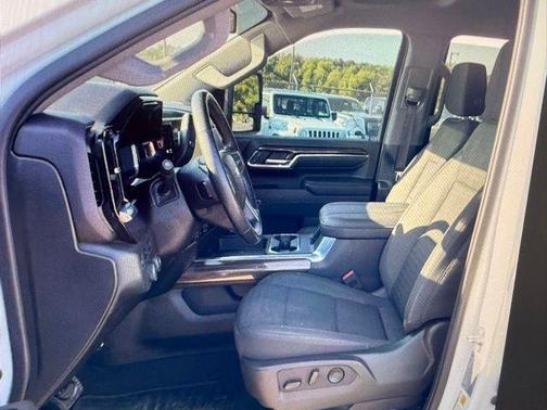 2024 Chevrolet Silverado 3500 LT