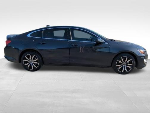 2022 Chevrolet Malibu FWD RS