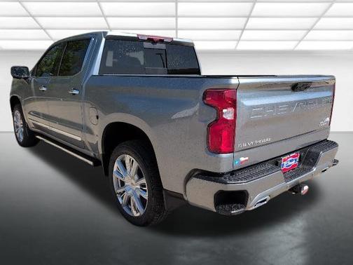 Sterling Gray Metallic 2026 Chevrolet Silverado 1500 High Country