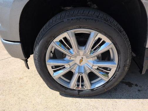 Sterling Gray Metallic 2026 Chevrolet Silverado 1500 High Country