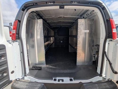 2025 Chevrolet Express 2500 RWD 2500 Regular Wheelbase WT