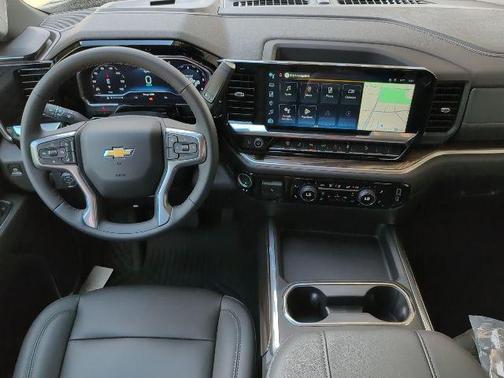 2025 Chevrolet Silverado 3500 LT
