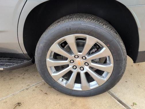 Sterling Gray Metallic 2026 Chevrolet Tahoe Premier