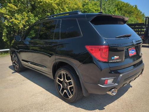 2023 Honda Passport AWD Elite