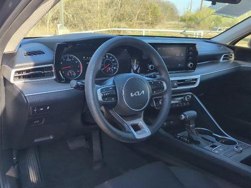 2024 Kia K5 LXS