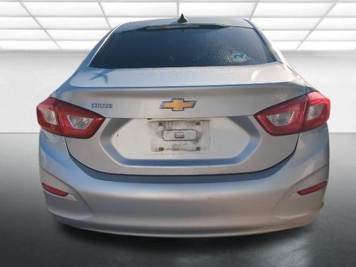 2018 Chevrolet Cruze LS