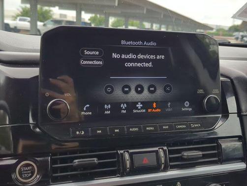 2022 Nissan Pathfinder SL 4WD