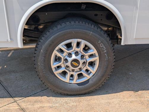 Summit White 2026 Chevrolet Silverado 2500 Double Cab, Long Bed, WT, RWD