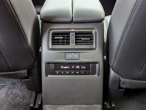 2025 Mazda CX-70 PHEV Premium Package